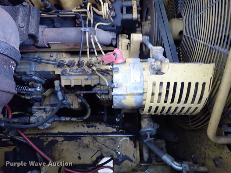 image for item DF1001 1996 Caterpillar 615C Series II elevating scraper