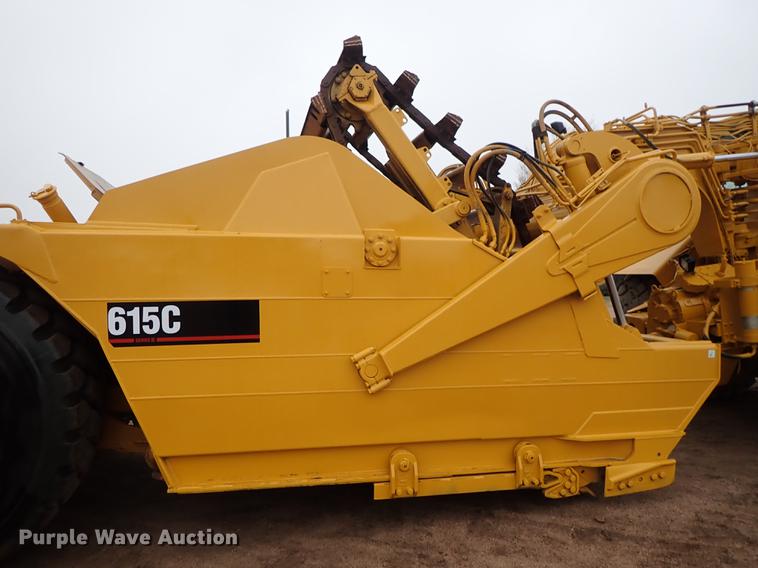 image for item DF1001 1996 Caterpillar 615C Series II elevating scraper