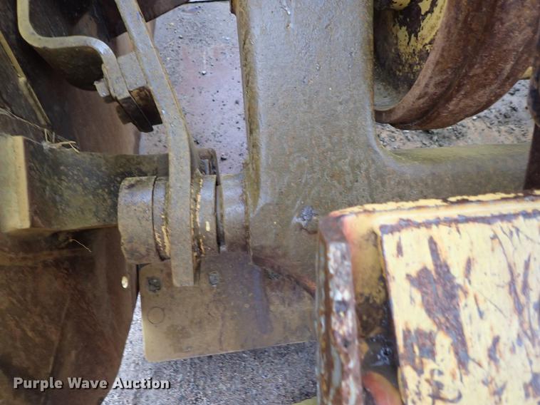 image for item DF1001 1996 Caterpillar 615C Series II elevating scraper