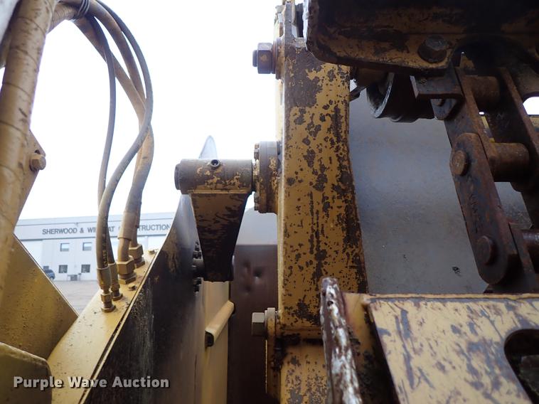 image for item DF1001 1996 Caterpillar 615C Series II elevating scraper