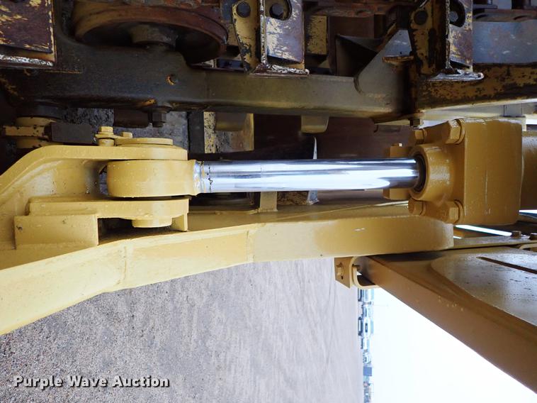 image for item DF1001 1996 Caterpillar 615C Series II elevating scraper