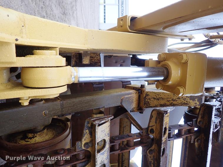 image for item DF1001 1996 Caterpillar 615C Series II elevating scraper