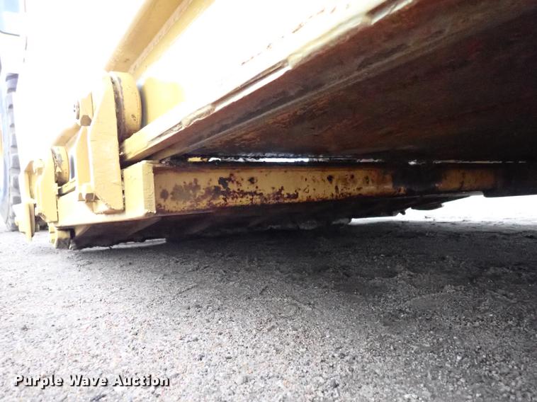 image for item DF1001 1996 Caterpillar 615C Series II elevating scraper