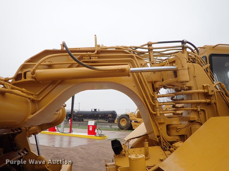 image for item DF1001 1996 Caterpillar 615C Series II elevating scraper