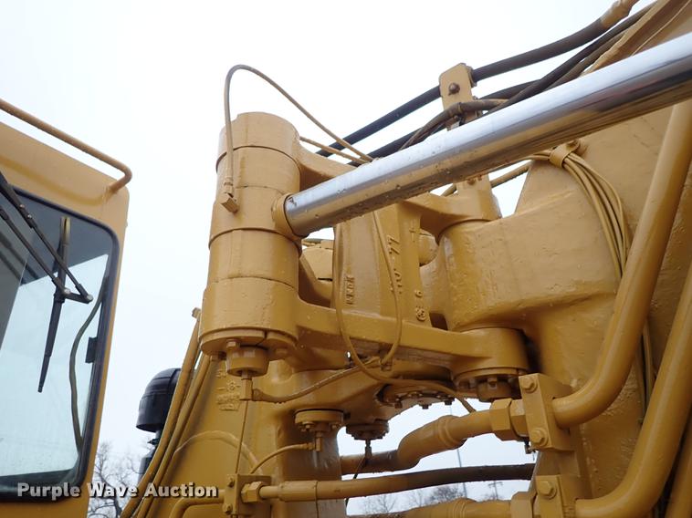 image for item DF1001 1996 Caterpillar 615C Series II elevating scraper