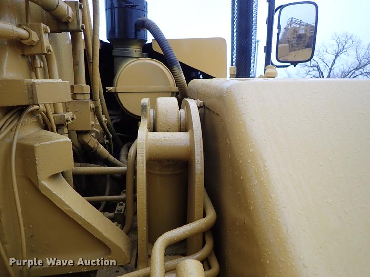 image for item DF1001 1996 Caterpillar 615C Series II elevating scraper