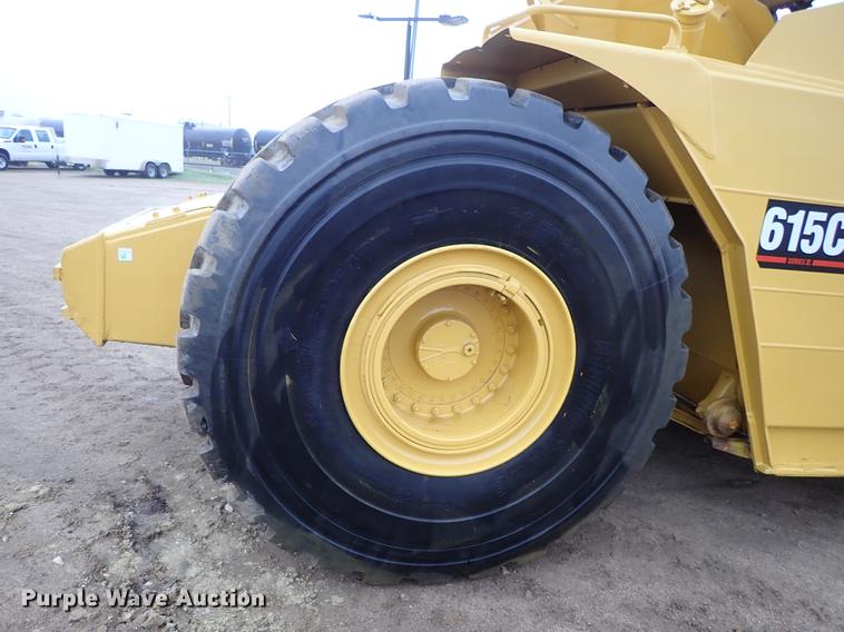 image for item DF1001 1996 Caterpillar 615C Series II elevating scraper