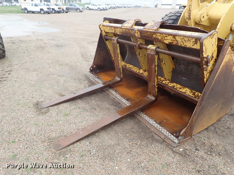 image for item DF1002 1998 Caterpillar 938G wheel loader