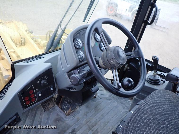 image for item DF1002 1998 Caterpillar 938G wheel loader