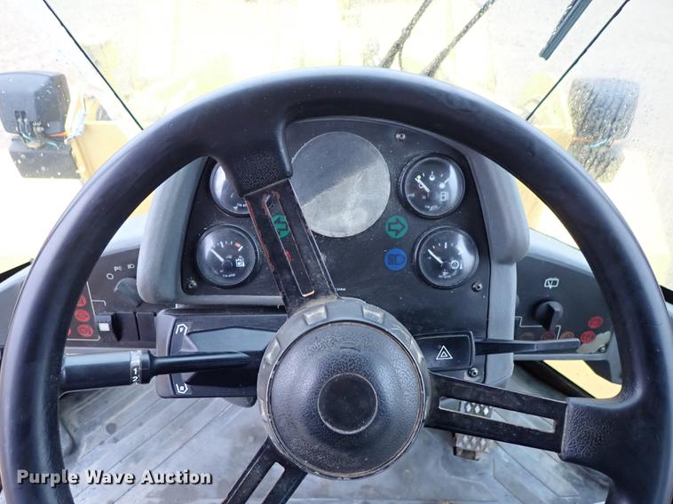 image for item DF1002 1998 Caterpillar 938G wheel loader