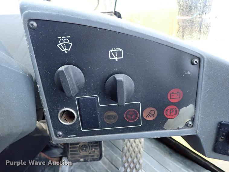 image for item DF1002 1998 Caterpillar 938G wheel loader