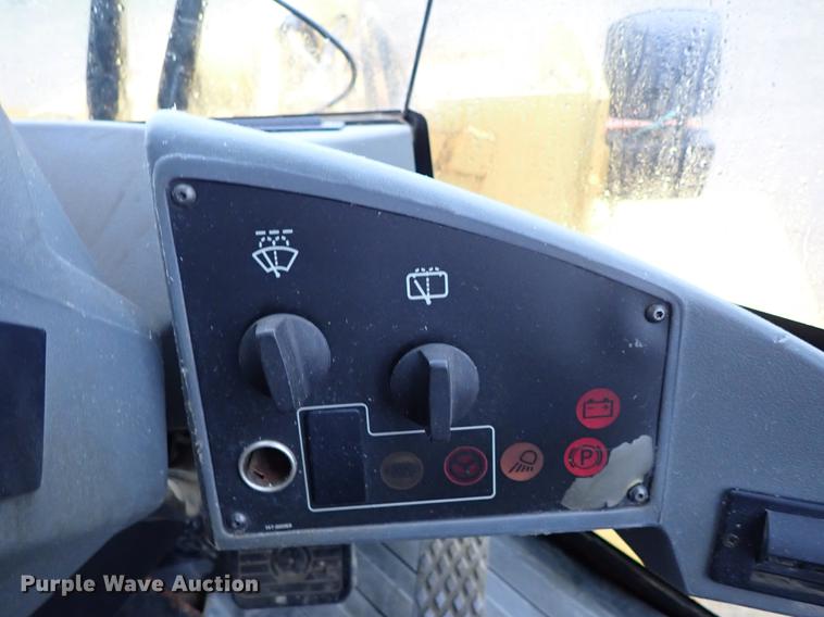 image for item DF1002 1998 Caterpillar 938G wheel loader