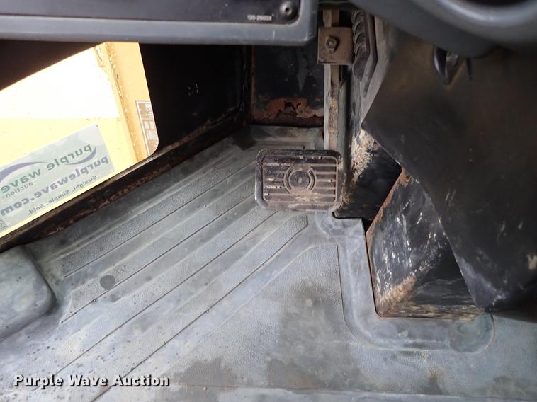 image for item DF1002 1998 Caterpillar 938G wheel loader