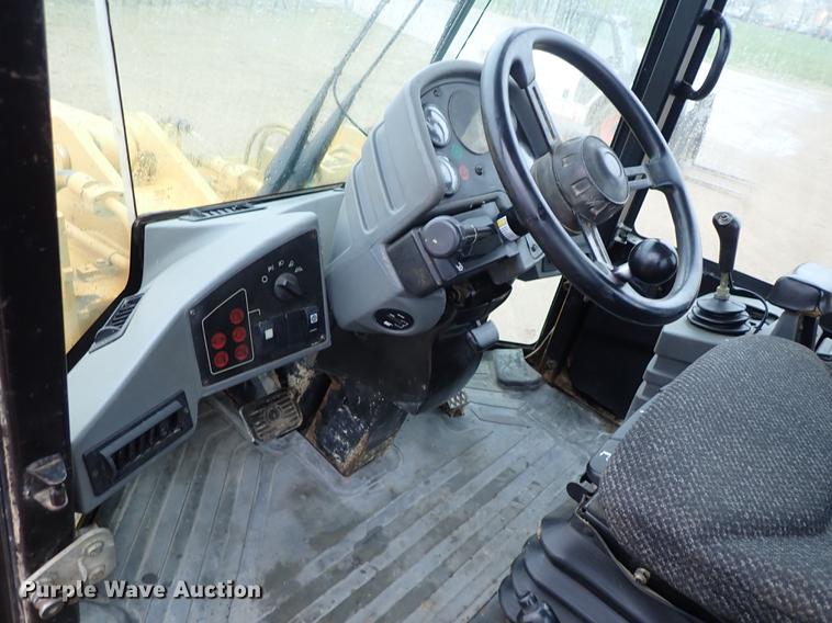 image for item DF1002 1998 Caterpillar 938G wheel loader