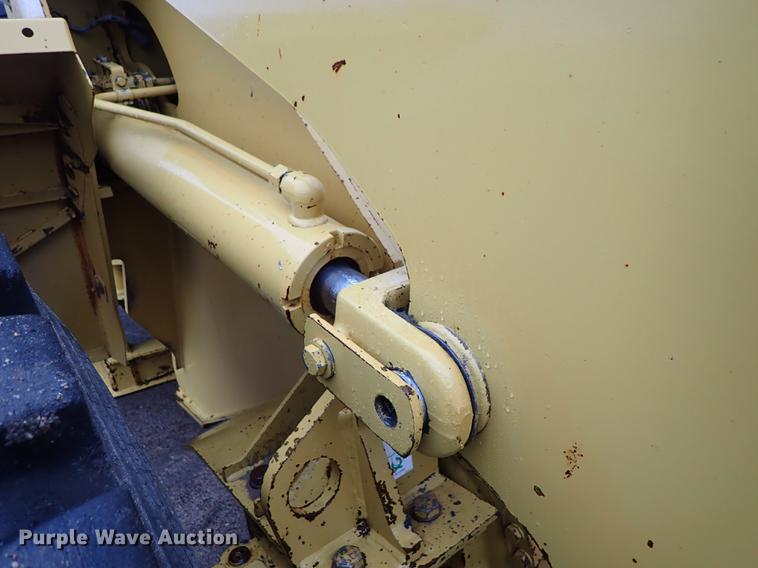 image for item DF1002 1998 Caterpillar 938G wheel loader