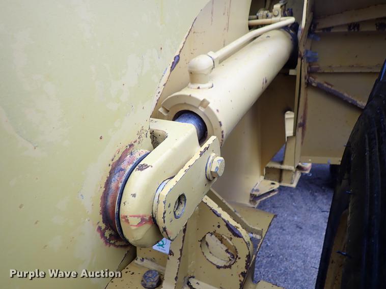 image for item DF1002 1998 Caterpillar 938G wheel loader