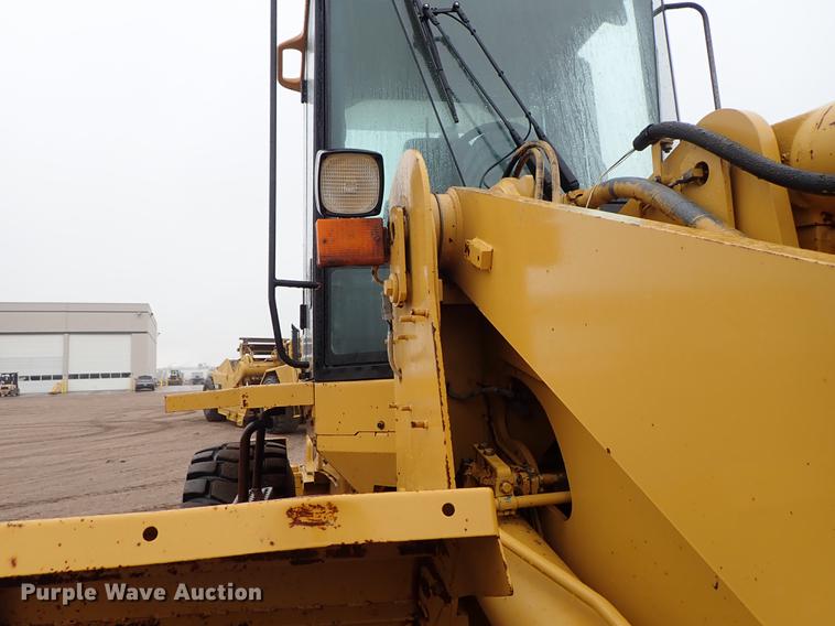 image for item DF1002 1998 Caterpillar 938G wheel loader