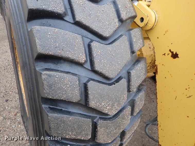 image for item DF1002 1998 Caterpillar 938G wheel loader