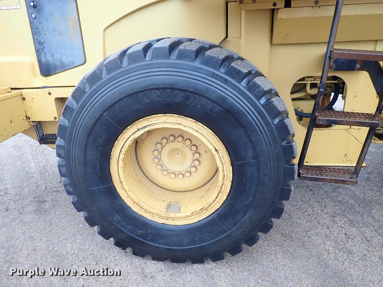 image for item DF1002 1998 Caterpillar 938G wheel loader