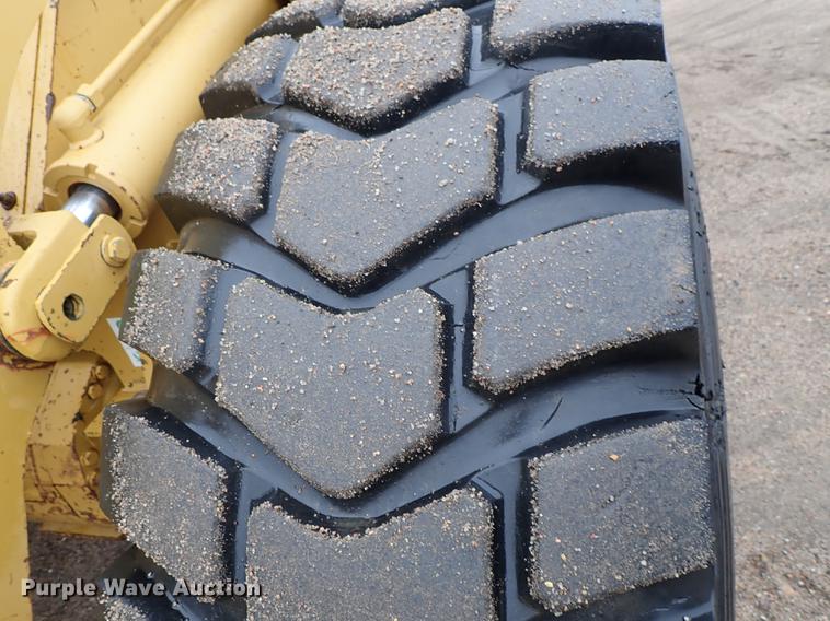 image for item DF1002 1998 Caterpillar 938G wheel loader