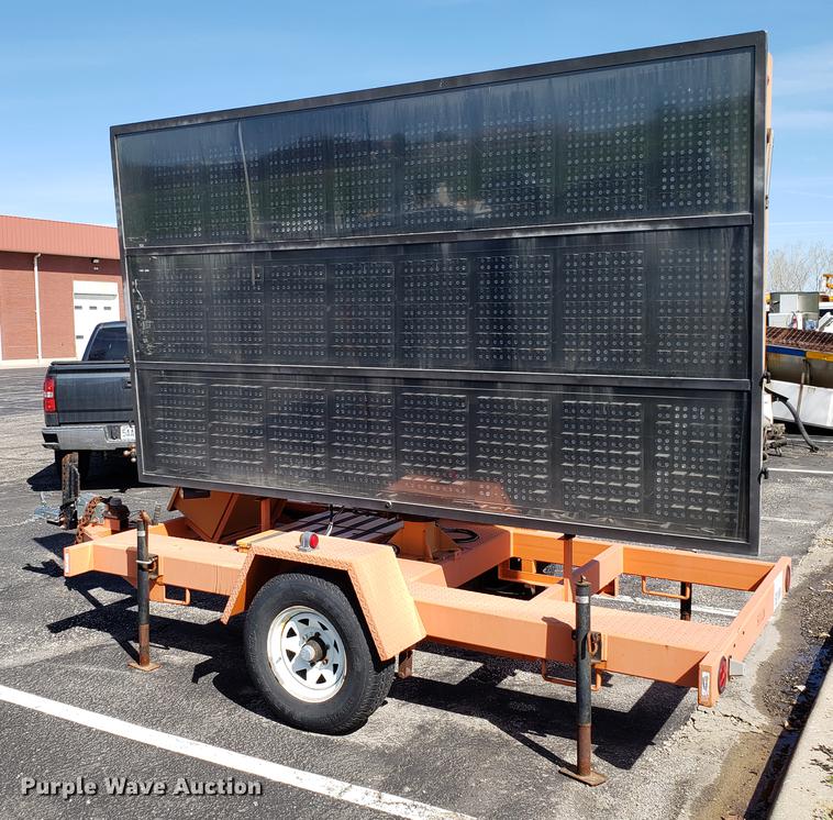 image for item DF3376 2004 Ver-Mac PCMS 1210QS message board