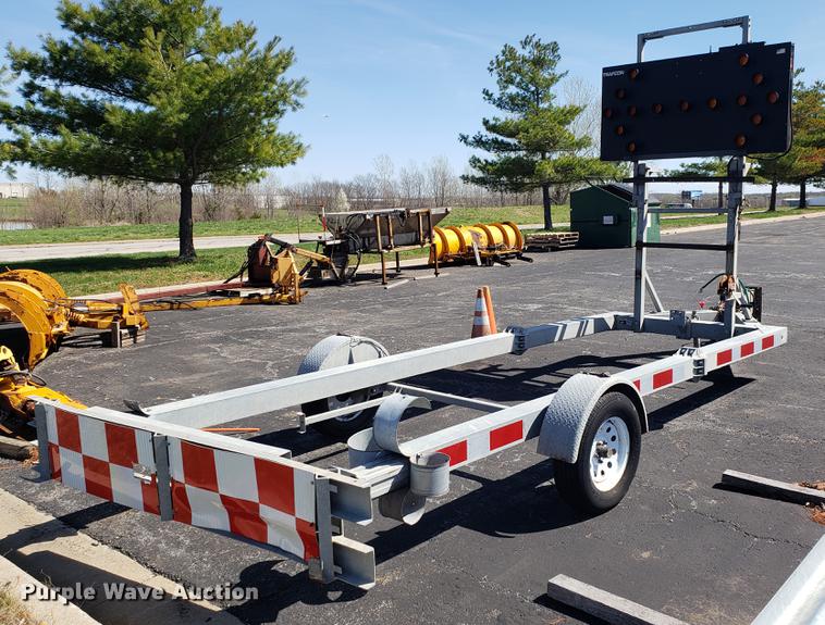 Gregory crash attenuator in Lee's Summit, MO Item DF3397 sold