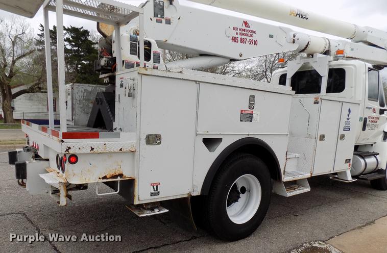 image for item DF4412 2009 International DuraStar 4300 bucket truck