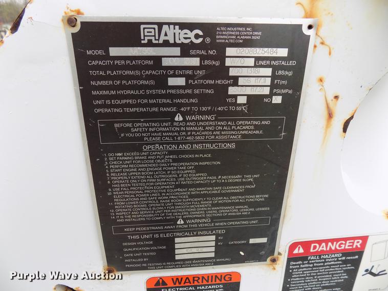 image for item DF4412 2009 International DuraStar 4300 bucket truck