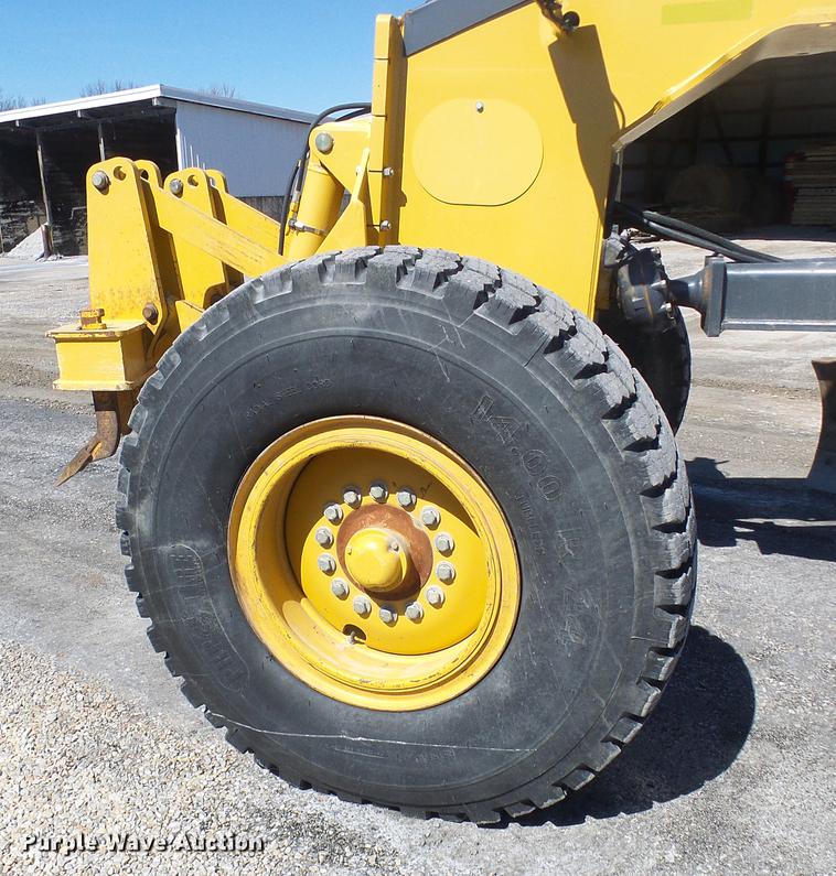 image for item DF7154 2010 John Deere 670G motor grader