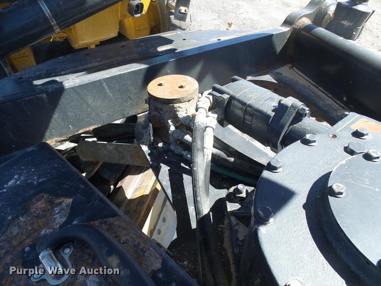 image for item DF7154 2010 John Deere 670G motor grader