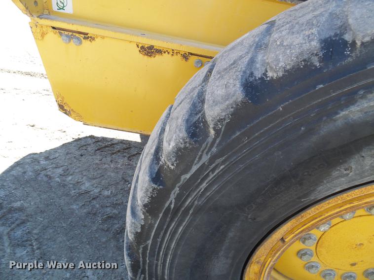 image for item DF7154 2010 John Deere 670G motor grader