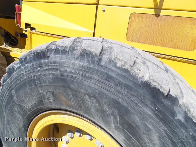 image for item DF7154 2010 John Deere 670G motor grader