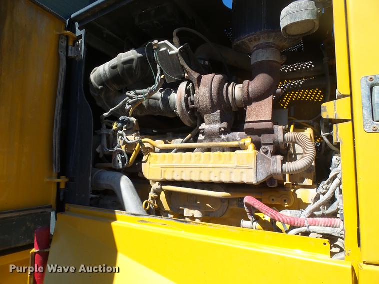 image for item DF7154 2010 John Deere 670G motor grader