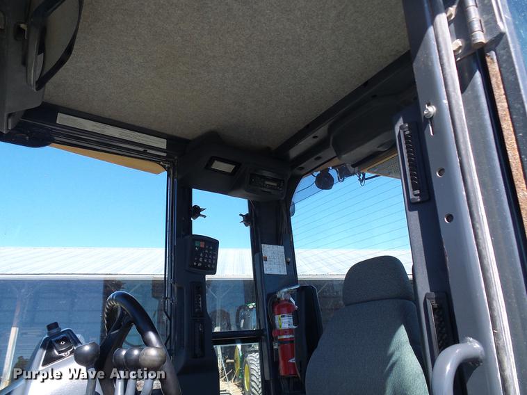 image for item DF7154 2010 John Deere 670G motor grader