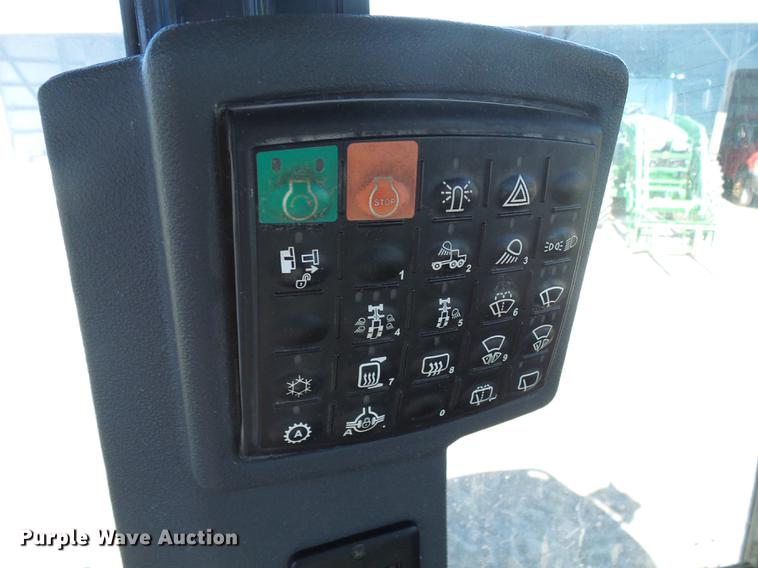 image for item DF7154 2010 John Deere 670G motor grader