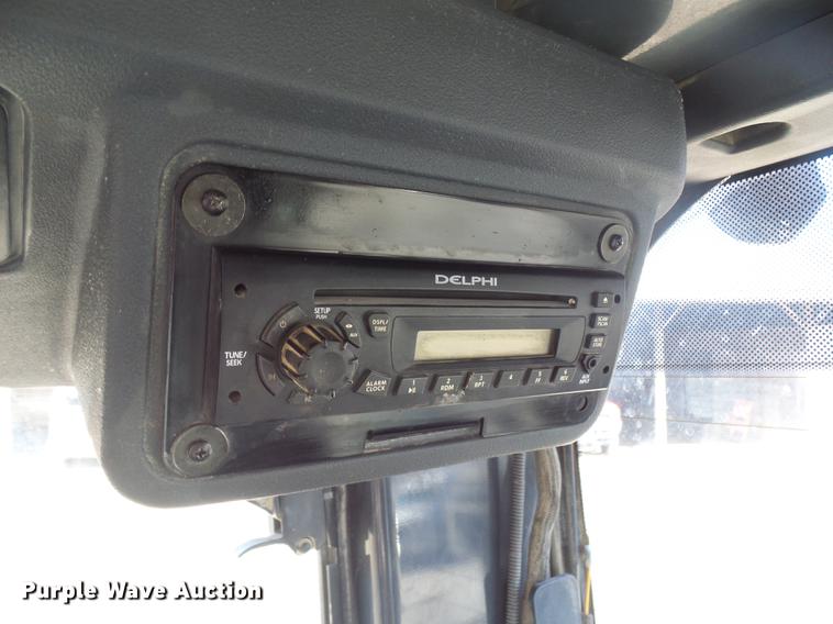 image for item DF7154 2010 John Deere 670G motor grader