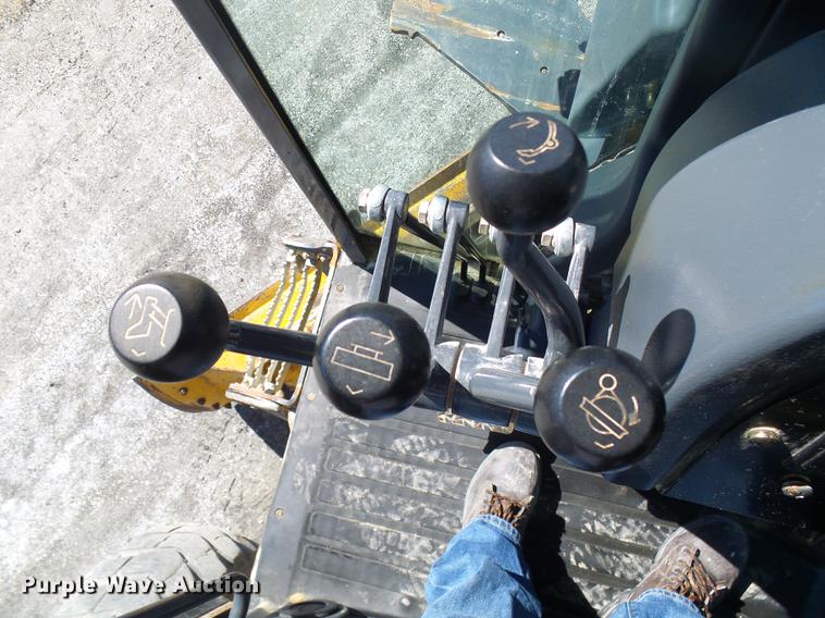 image for item DF7154 2010 John Deere 670G motor grader