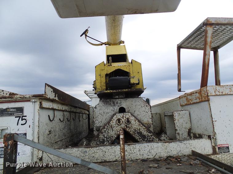 image for item DF7164 1994 International 4800 bucket truck