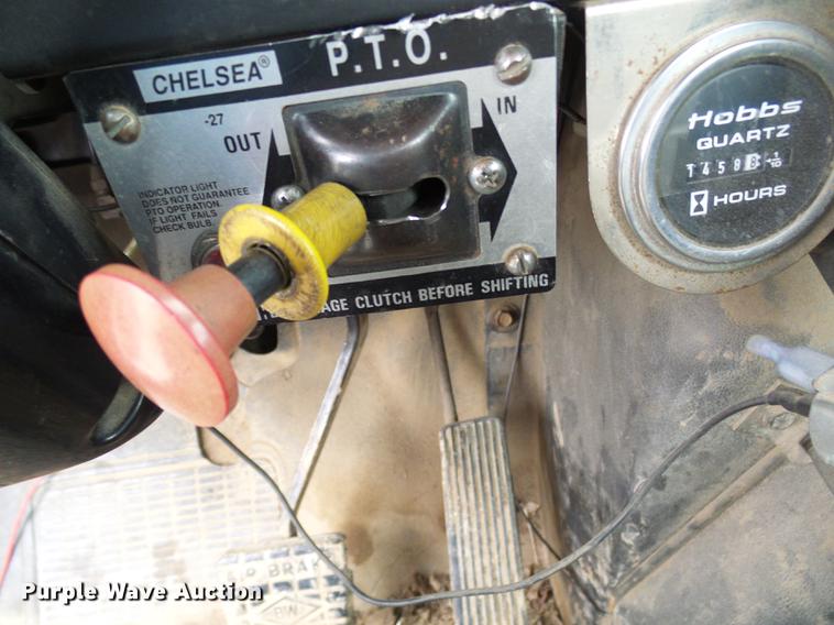 image for item DF7164 1994 International 4800 bucket truck