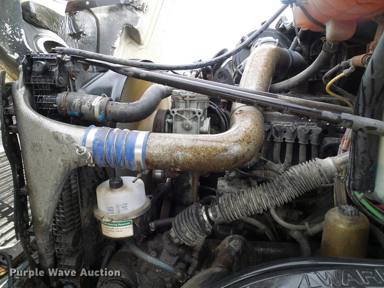 image for item DF7166 2002 Freightliner Century Class truck tractor