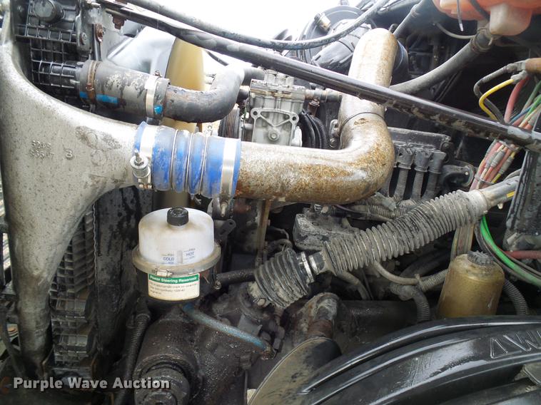 image for item DF7166 2002 Freightliner Century Class truck tractor