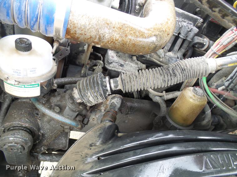 image for item DF7166 2002 Freightliner Century Class truck tractor