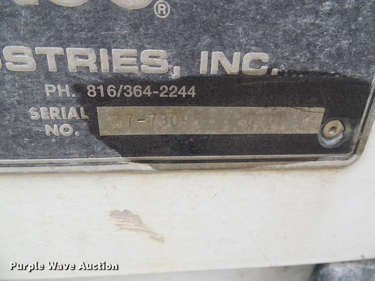 image for item DF7167 2001 Freightliner FL70 bucket truck