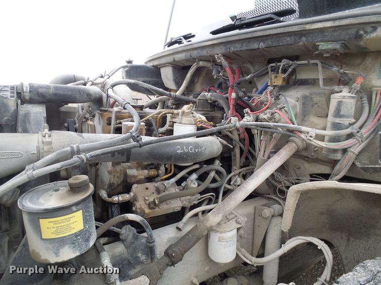 image for item DF7167 2001 Freightliner FL70 bucket truck