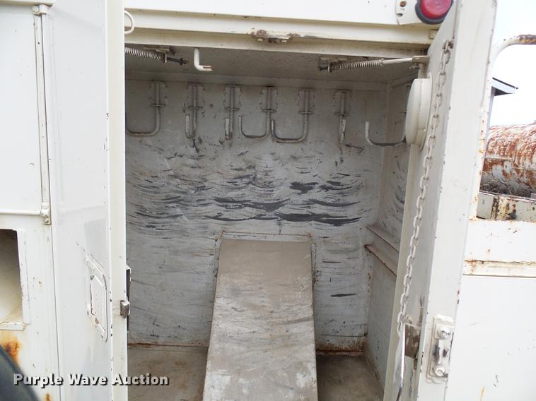 image for item DF7168 1999 Freightliner FL80 bucket truck