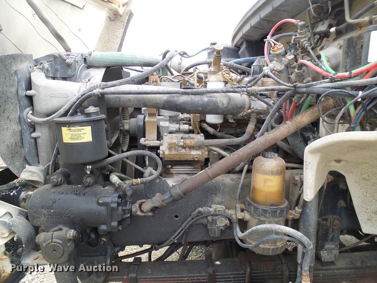 image for item DF7168 1999 Freightliner FL80 bucket truck