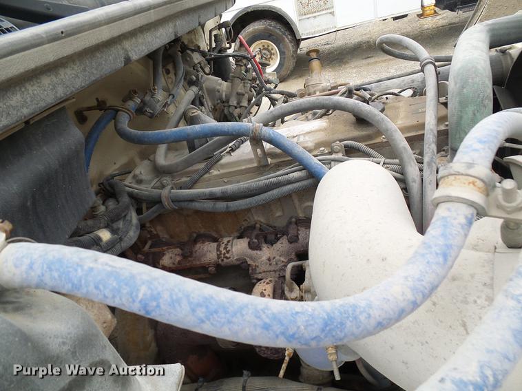 image for item DF7168 1999 Freightliner FL80 bucket truck