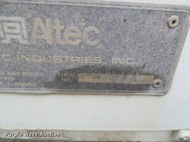 image for item DF7169 2000 International 4800 bucket truck