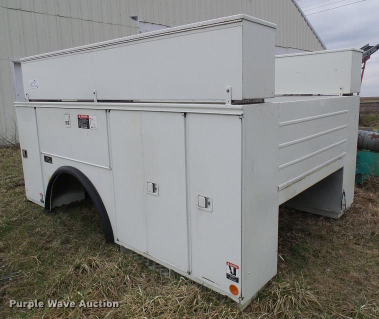 Knapheide 6133HC utility bed in Tipton, MO Item DF7171 sold Purple Wave