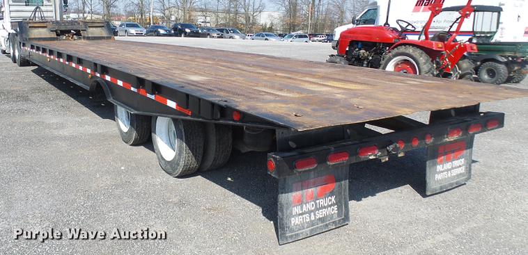 image for item DF7175 1994 Landoll tilt deck equipment trailer